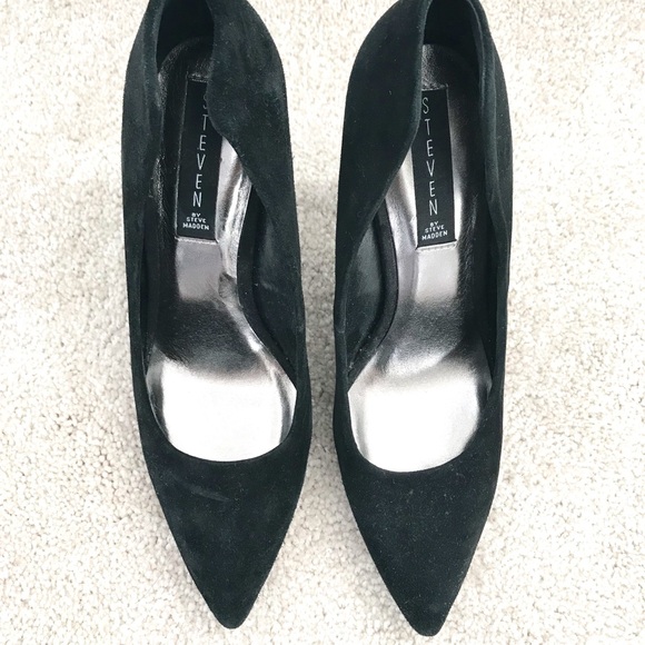 Steve Madden | black suede pumps - Picture 2 of 3
